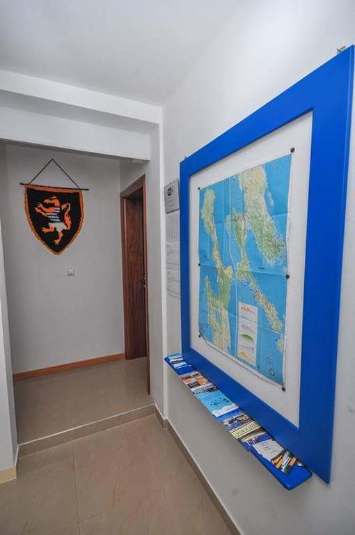 Apartments Pongrac Црес Экстерьер фото